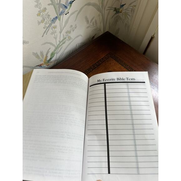 Holy Bible Authorized King James Version Printed By World Bible Publisher Hard - Picture 10 of 11